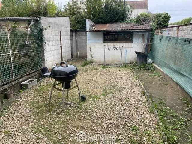 Maison de ville rénovée de 90m² avec jardin à Noyon 