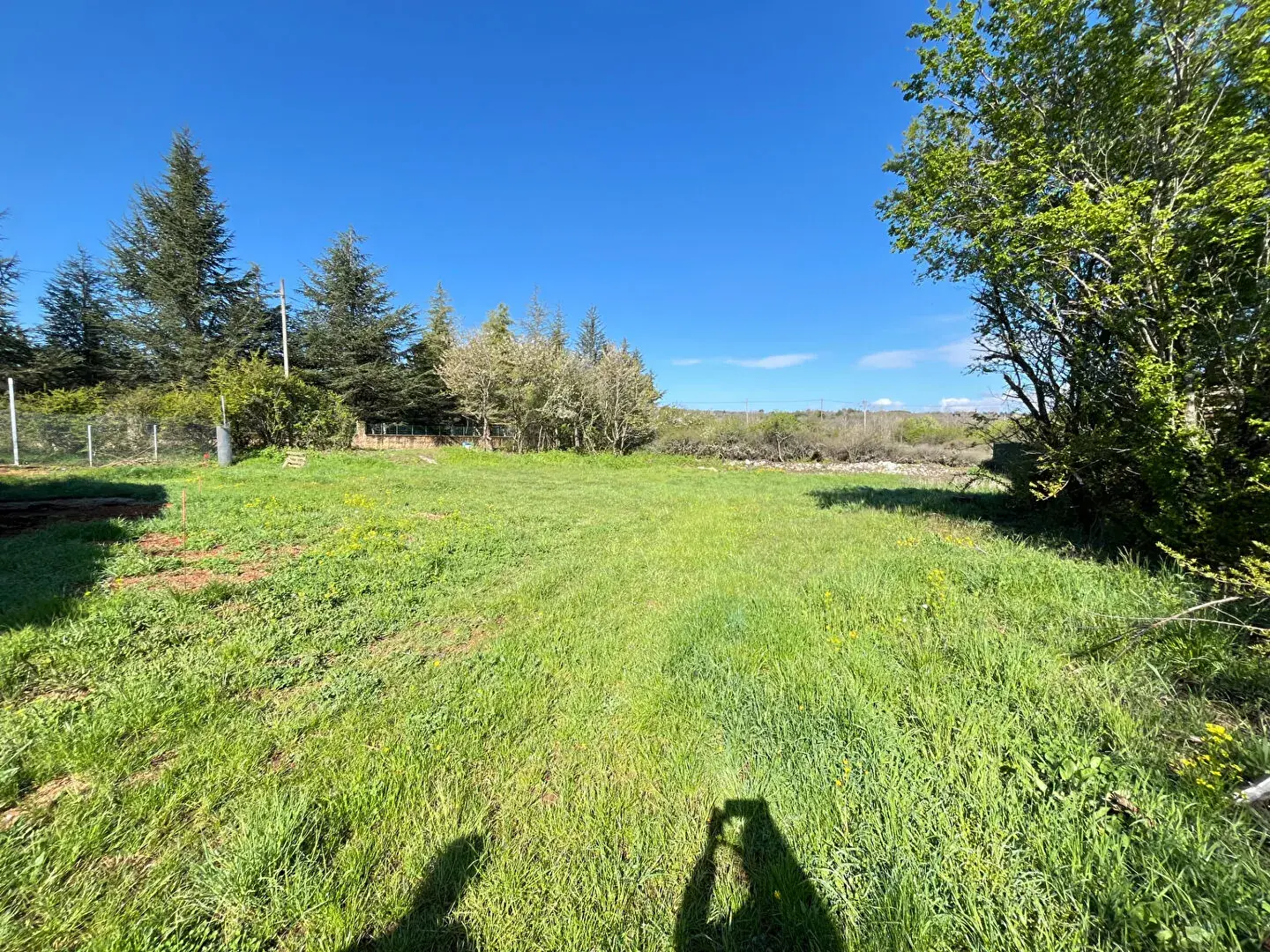 Terrain constructible à Saint Christol de 918 m², zone UB, calme et hors lotissement 