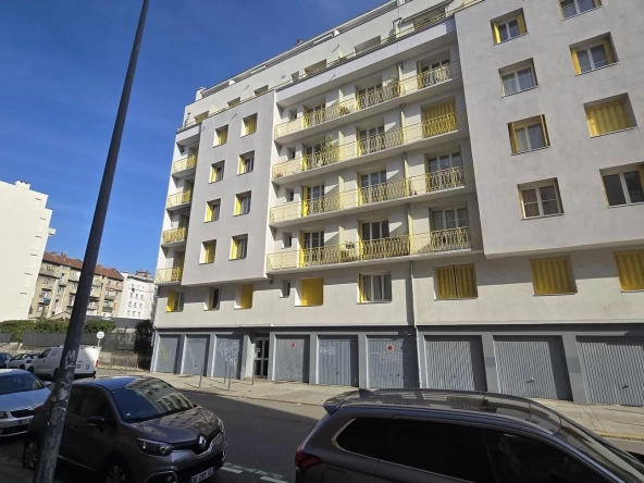 Appartement T2 de 38 m² à Grenoble Eaux Claires proche tram et commerces
