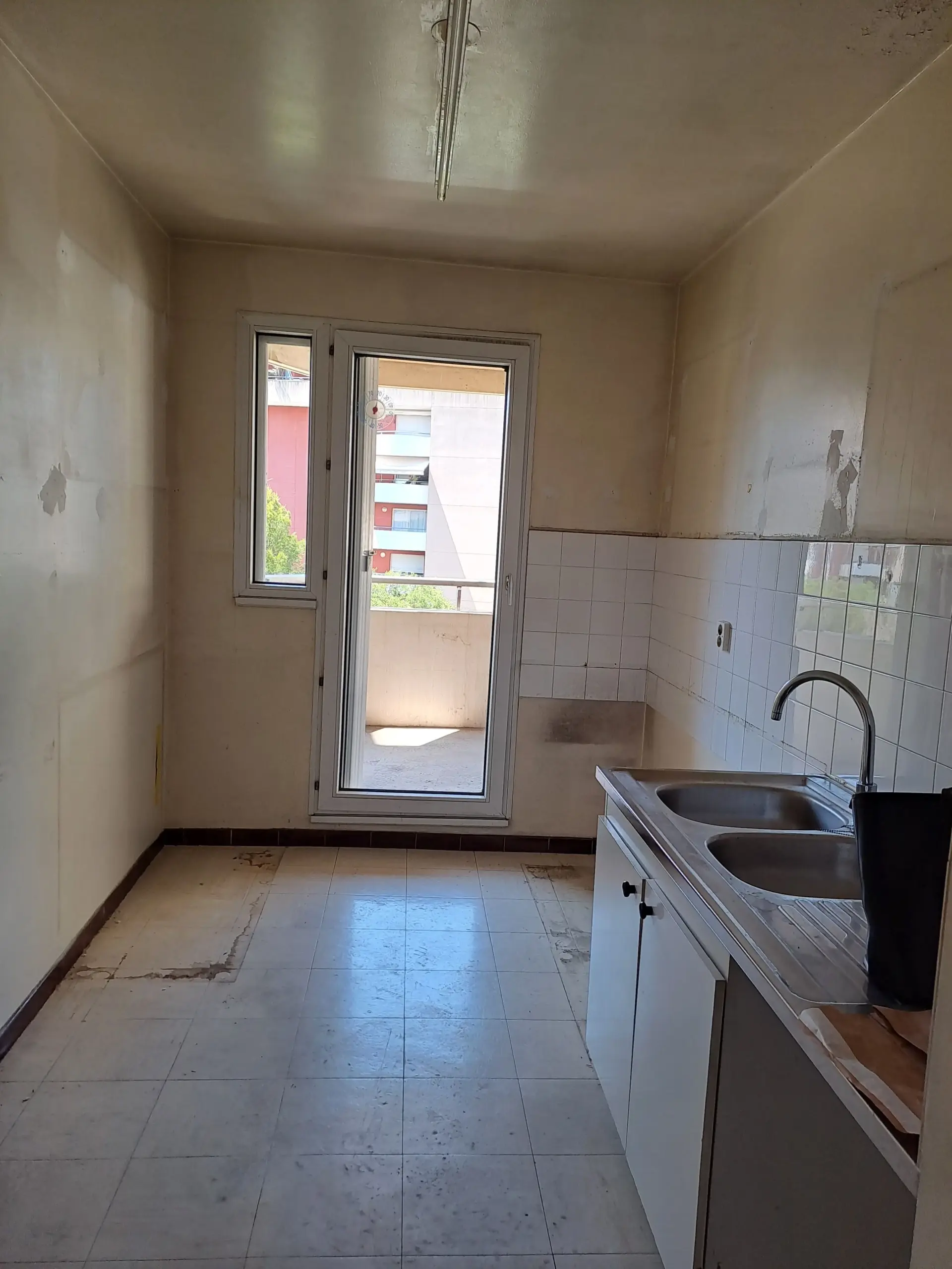 Appartement T4 de 82 m² à vendre dans le quartier du Rouet à Marseille 