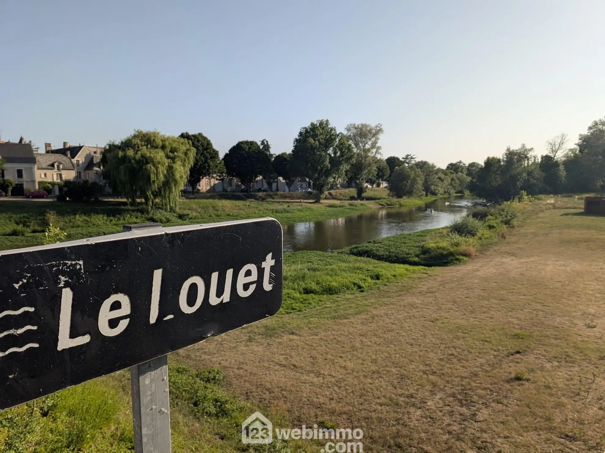 Maison de ville de 94 m² à Rochefort-sur-Loire, idéal pour famille ou investissement 