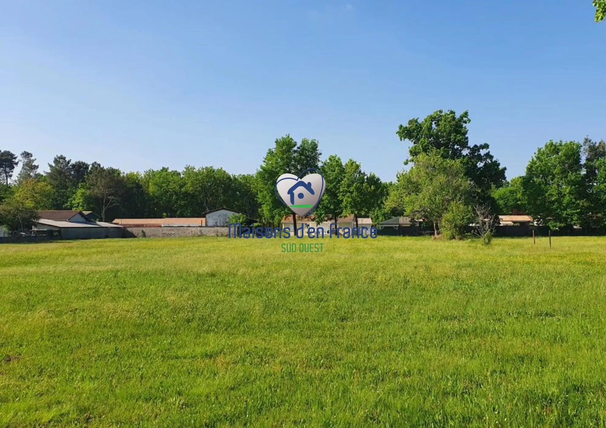 Terrain à bâtir viabilisé de 821 m² à Saint Magne proche Bordeaux 