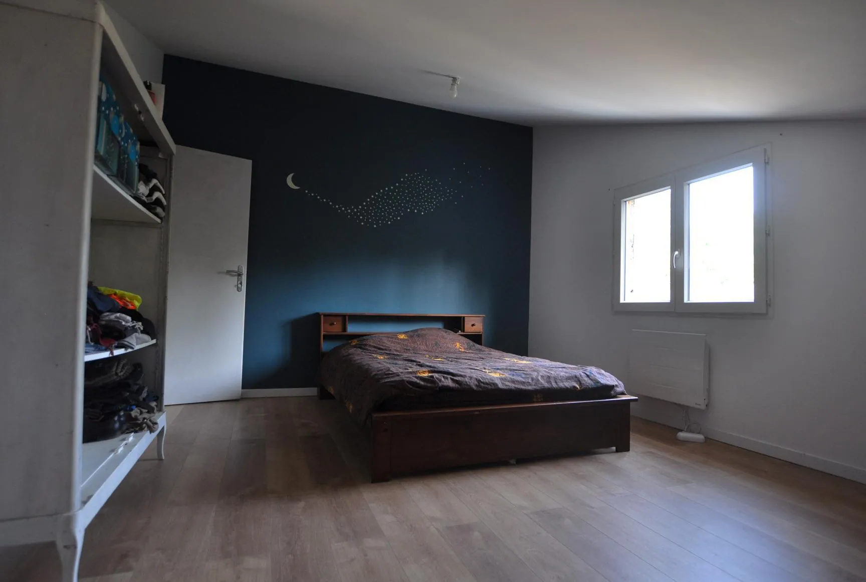 Maison à vendre à Escoussans avec piscine, terrasse et grand terrain en bord de ruisseau 