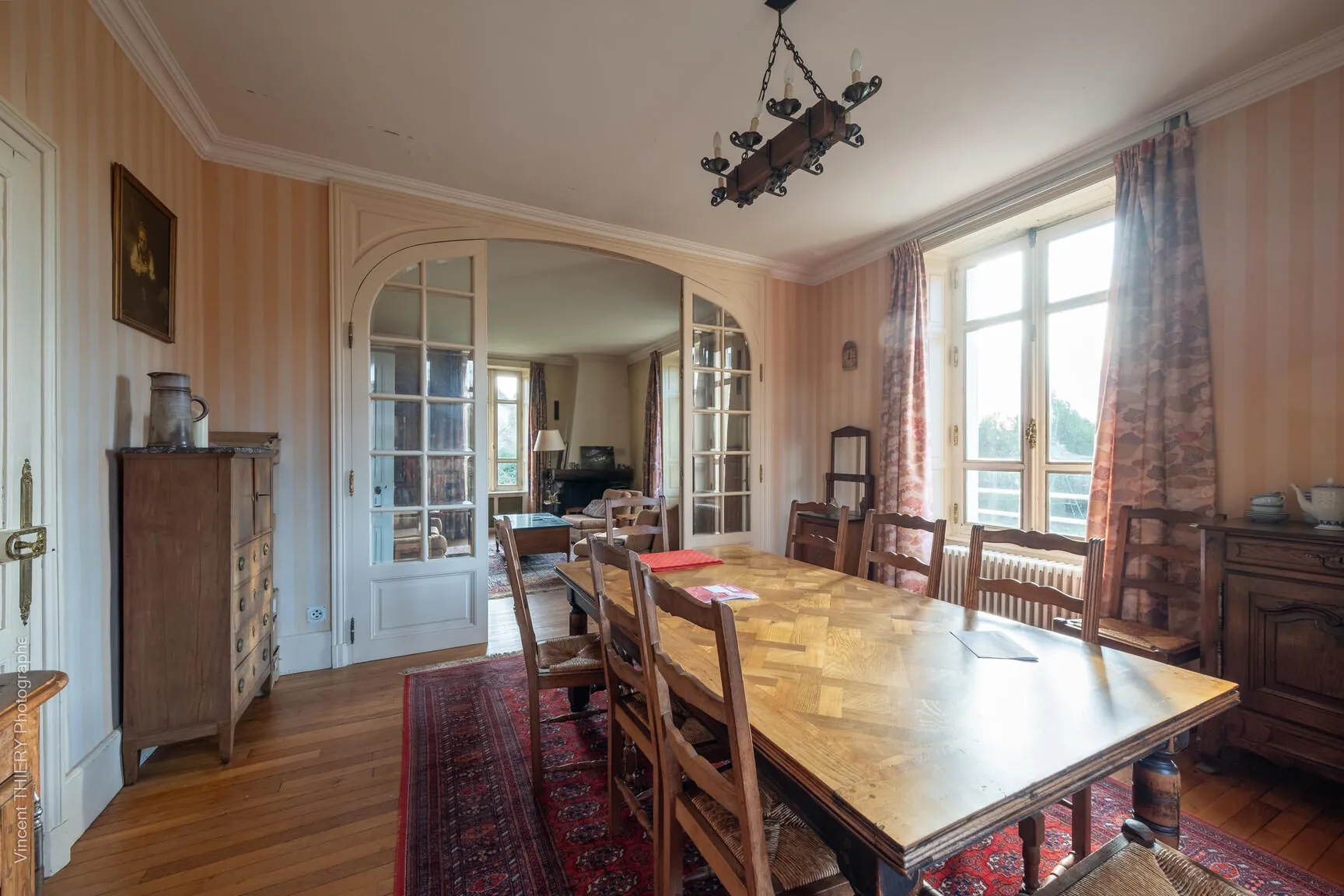 Maison bourgeoise à Bruyères avec grand terrain et dépendances – À visiter rapidement 