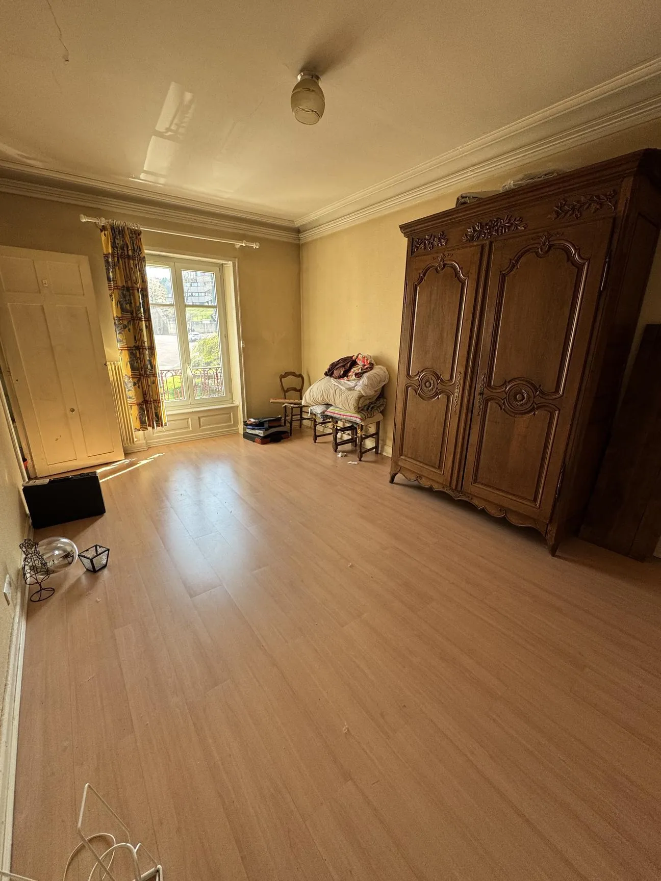 Appartement lumineux de 138 m² à Épinal, centre-ville avec vue sur la Moselle 