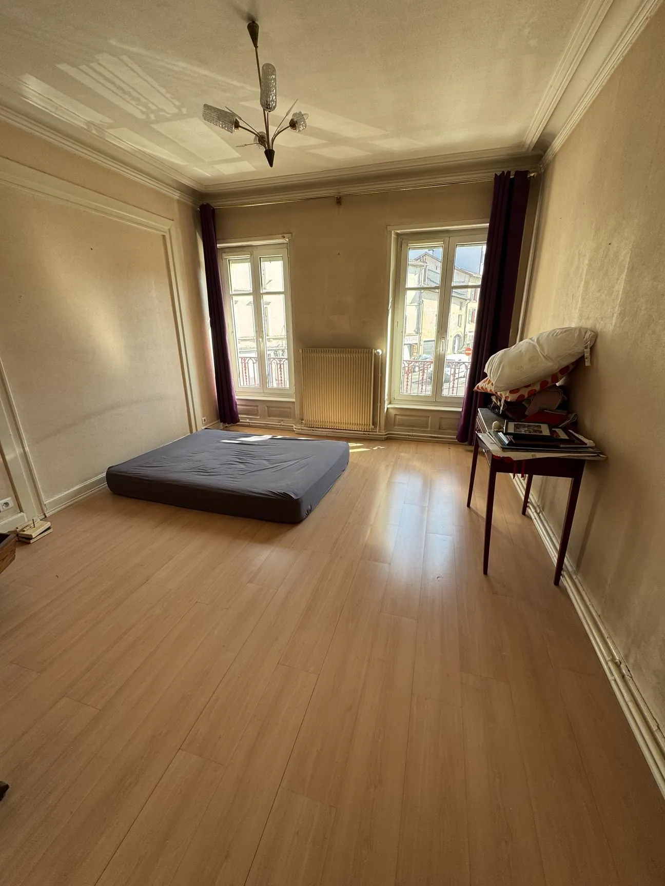 Appartement lumineux de 138 m² à Épinal, centre-ville avec vue sur la Moselle 