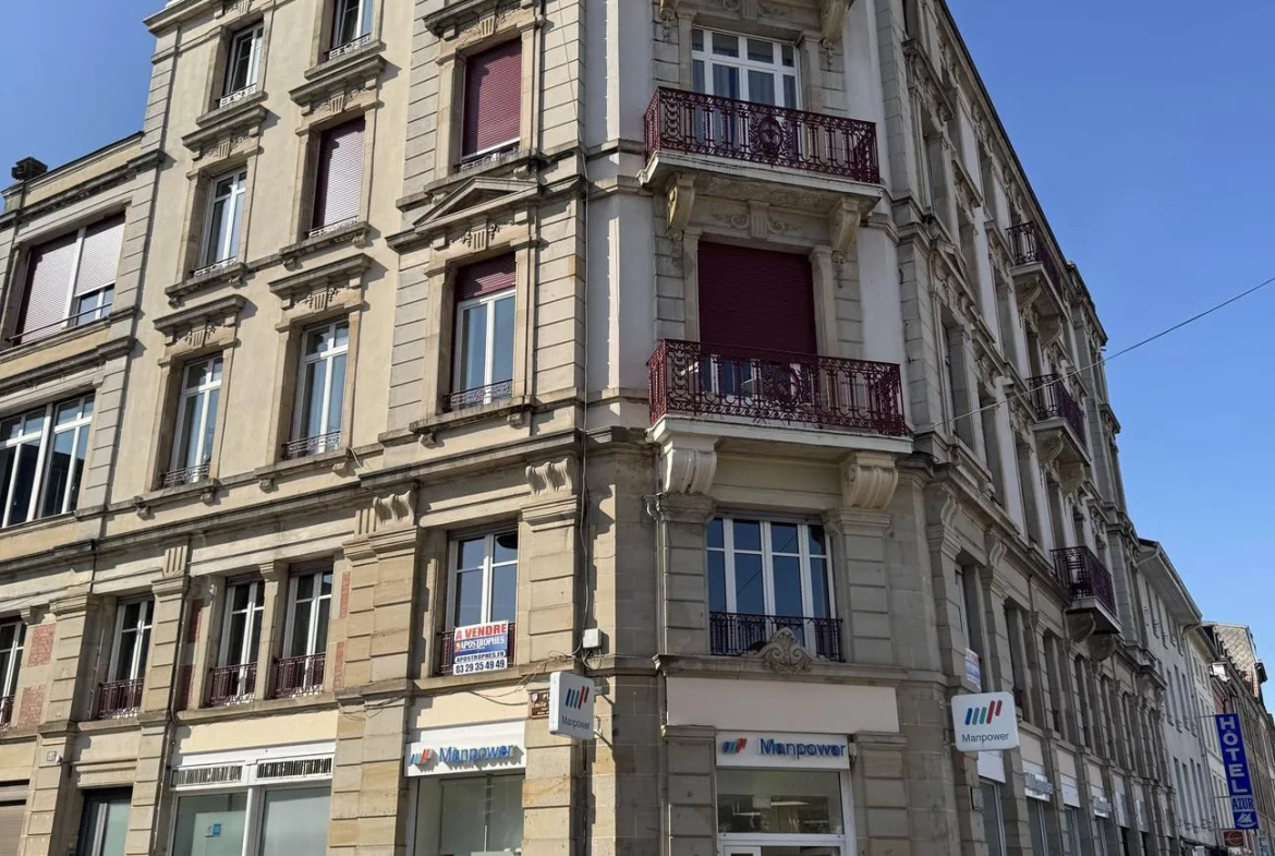 Appartement lumineux de 138 m² à Épinal, centre-ville avec vue sur la Moselle 