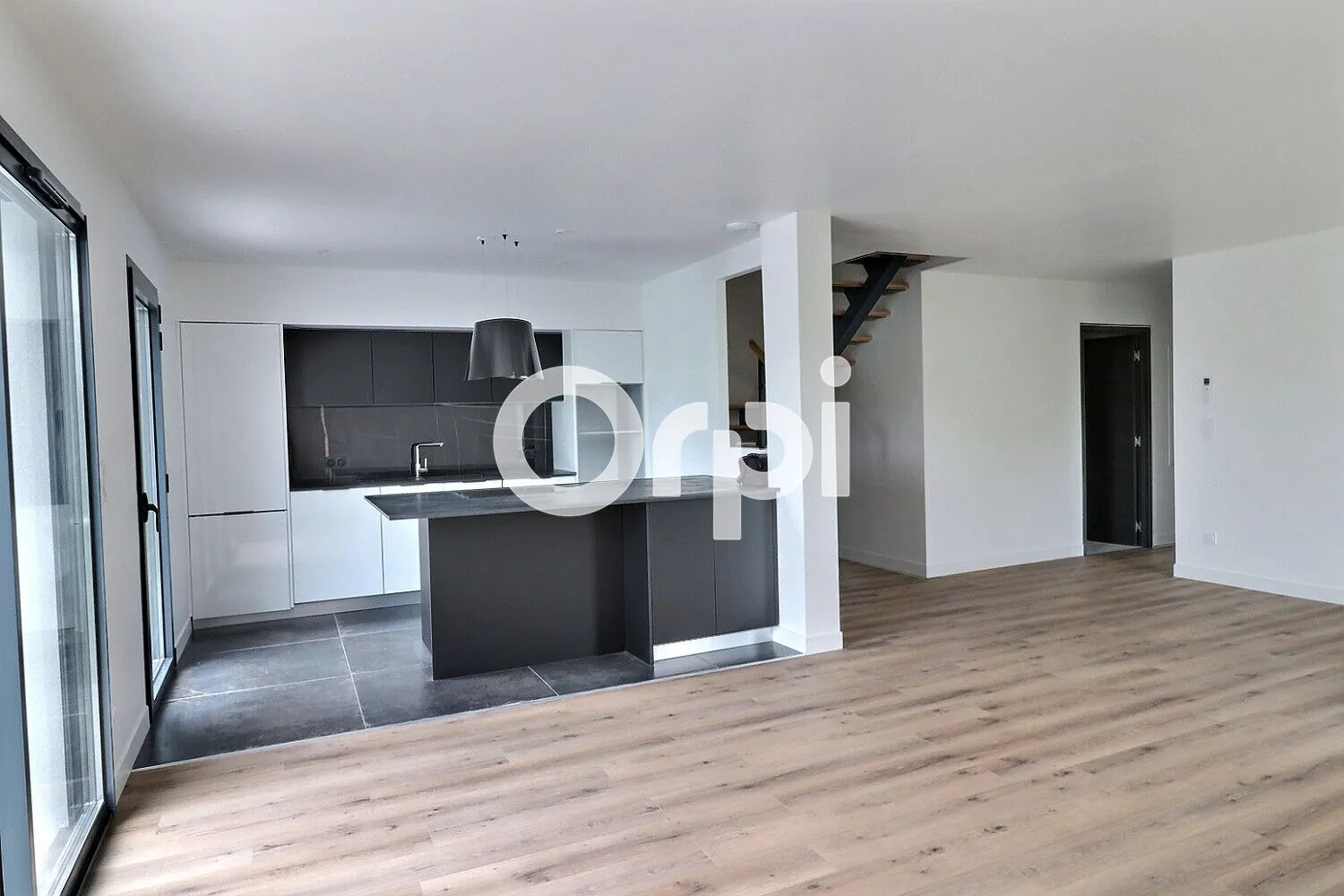 Appartement neuf de 100 m² avec terrasse à Idron - Opportunité rare 