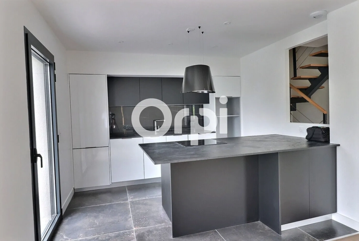 Appartement neuf de 100 m² avec terrasse à Idron - Opportunité rare 