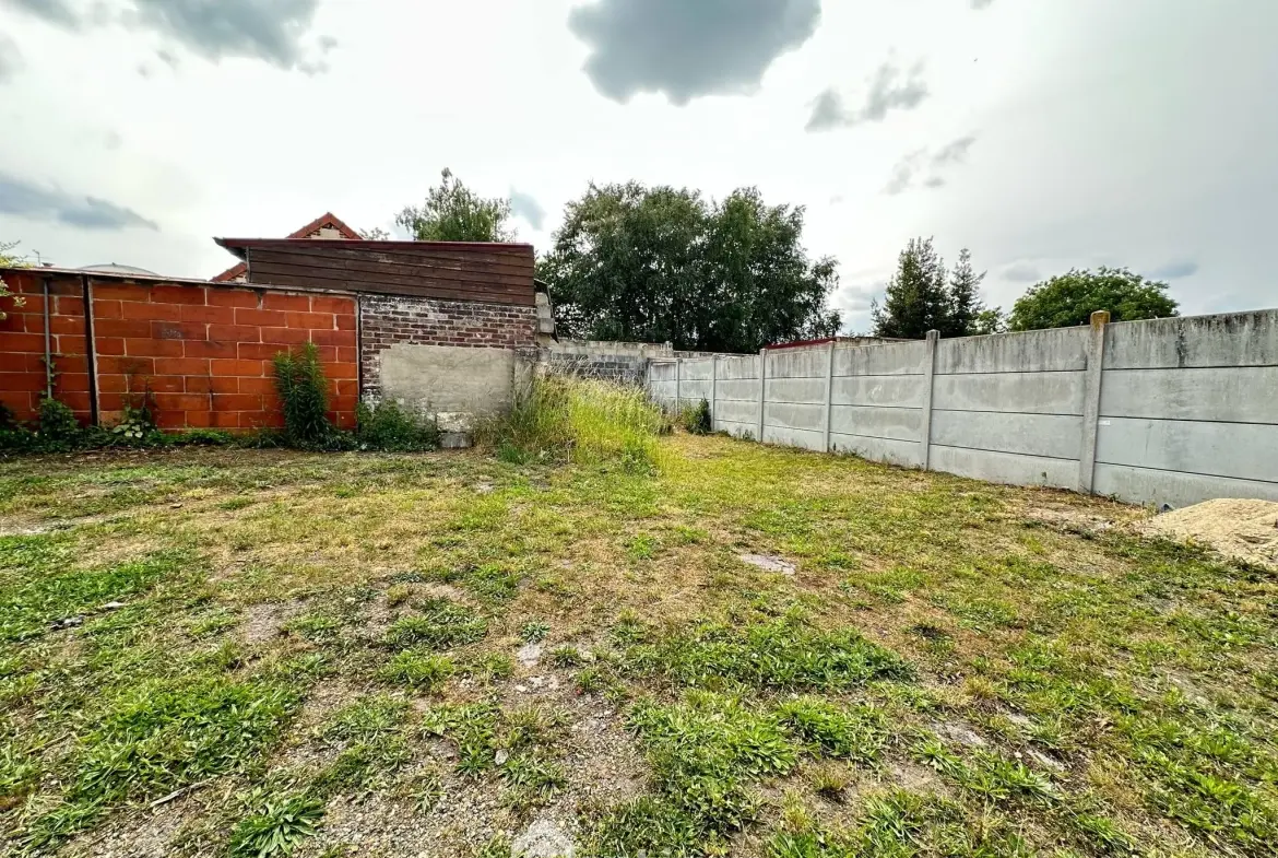 Magnifique maison en pierres de 160 m² à Laon avec cave et dépendance 