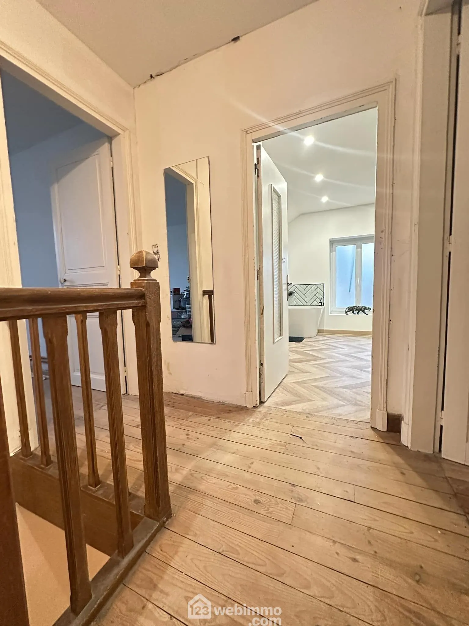 Magnifique maison en pierres de 160 m² à Laon avec cave et dépendance 