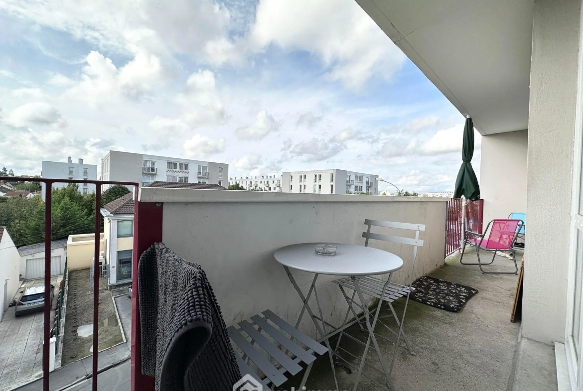 Appartement T5 à vendre à Laon - 85 m² avec balcon et cave 