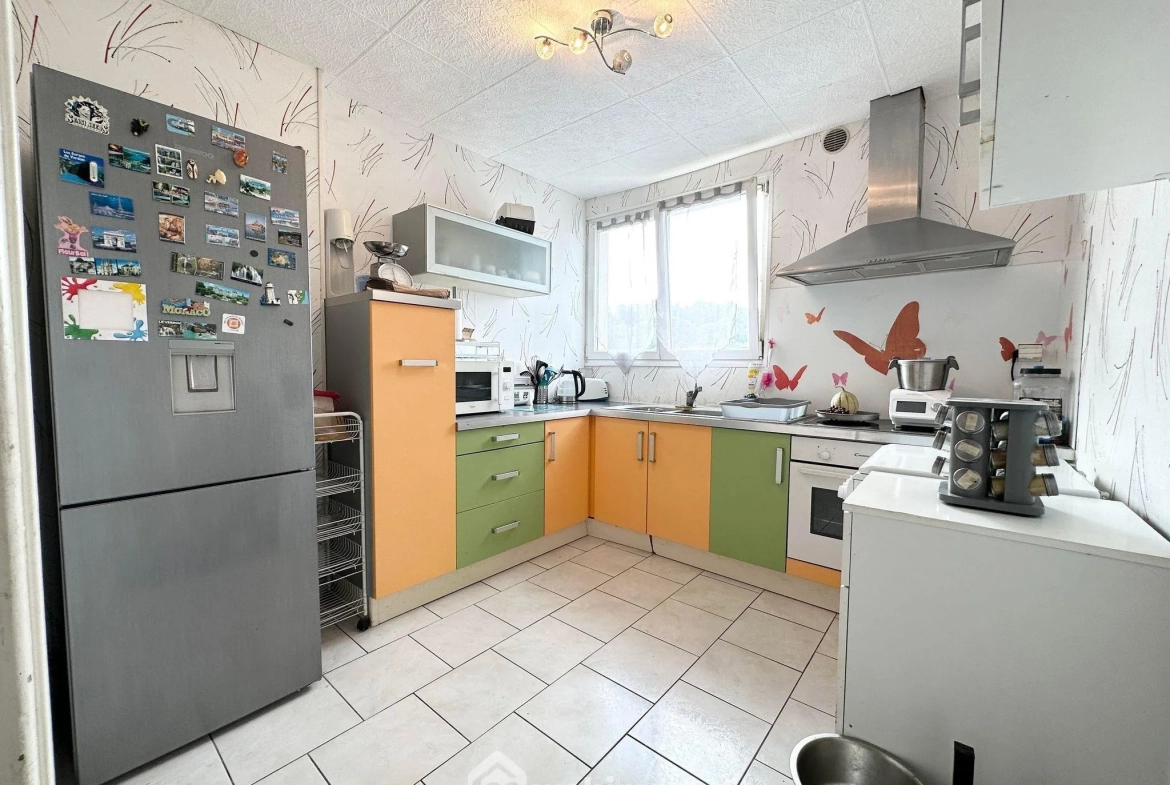 Appartement T5 à vendre à Laon - 85 m² avec balcon et cave 