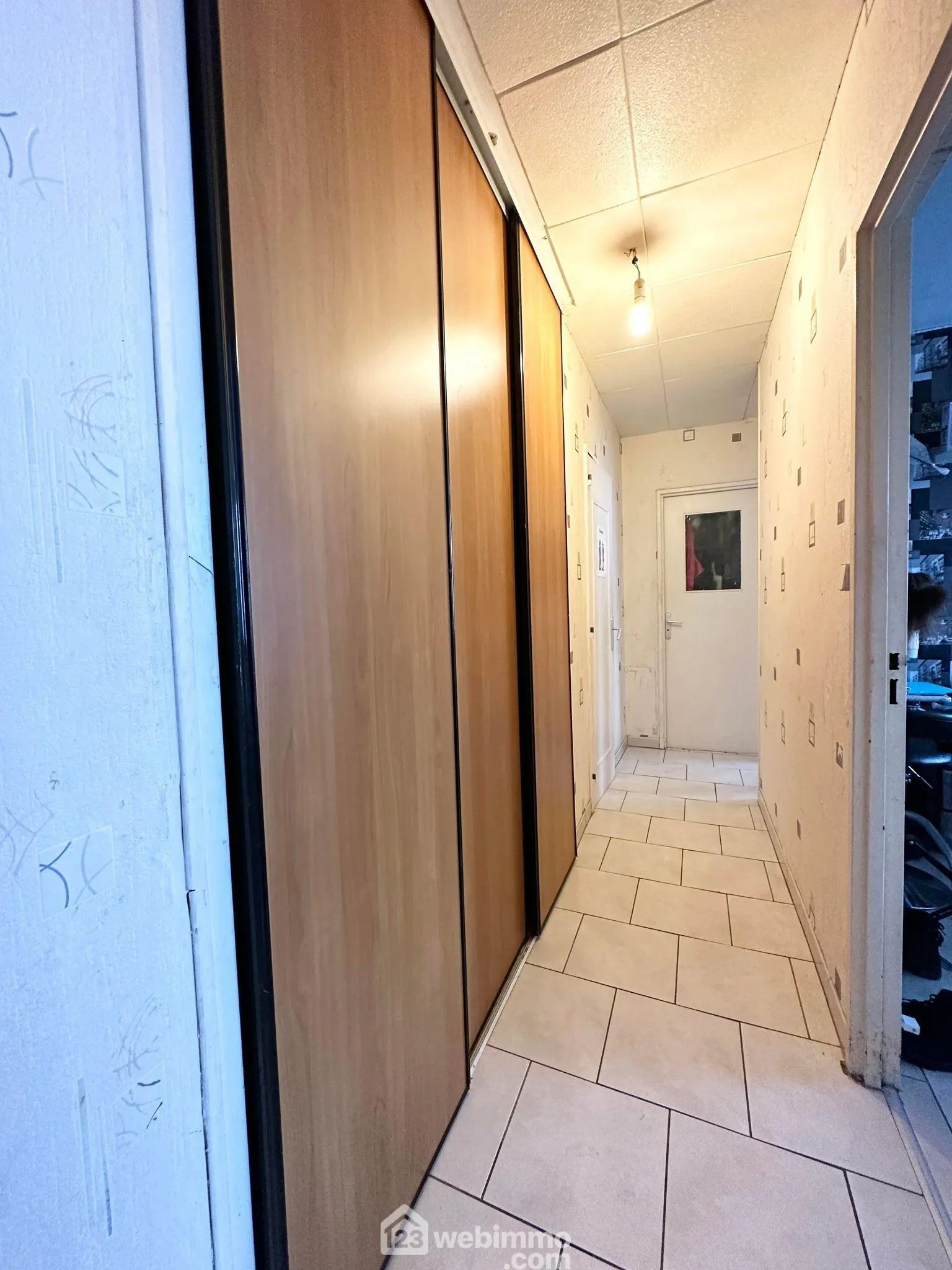 Appartement T5 à vendre à Laon - 85 m² avec balcon et cave 