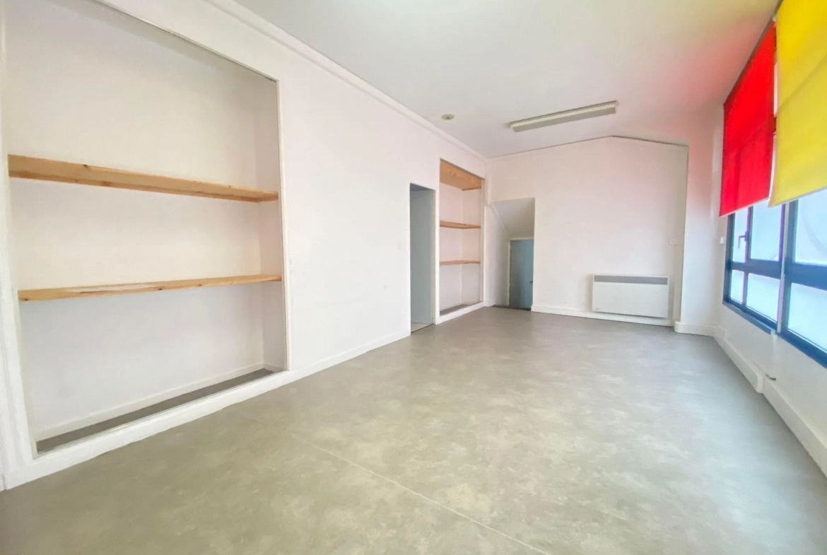 Local professionnel ou commercial de 150 m² à Laon avec extension possible 