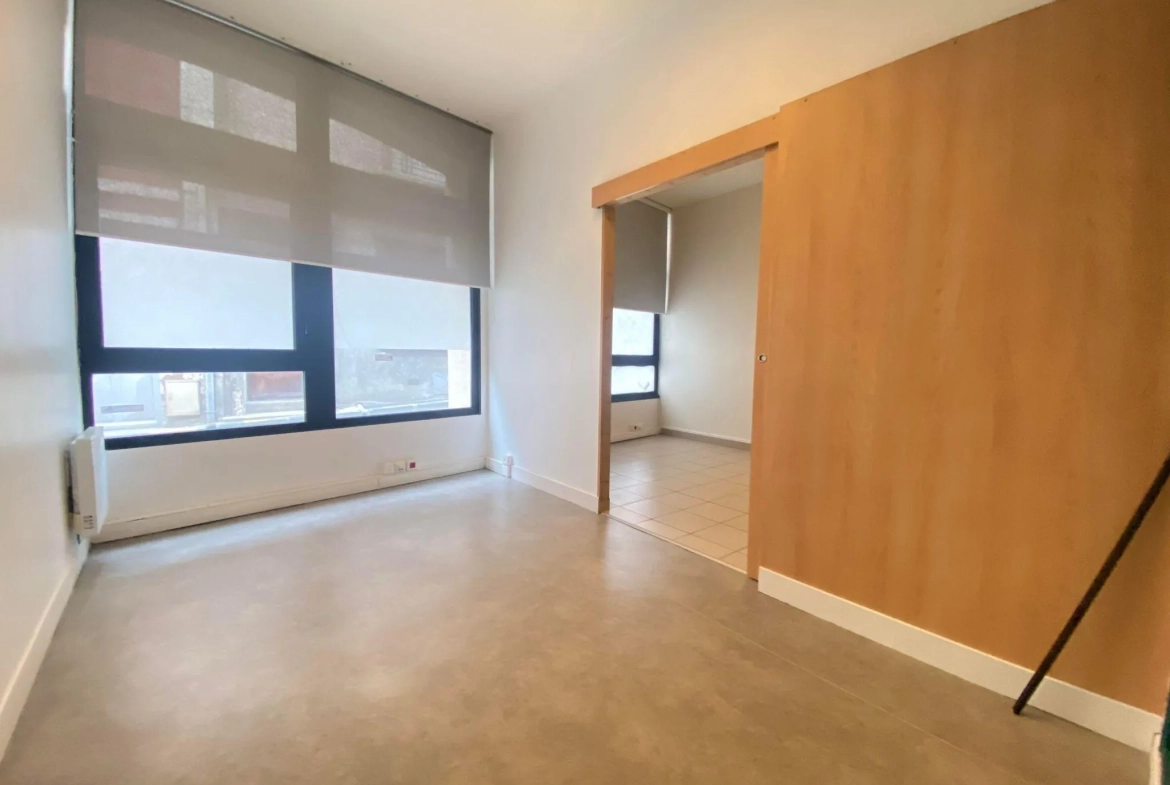 Local professionnel ou commercial de 150 m² à Laon avec extension possible 