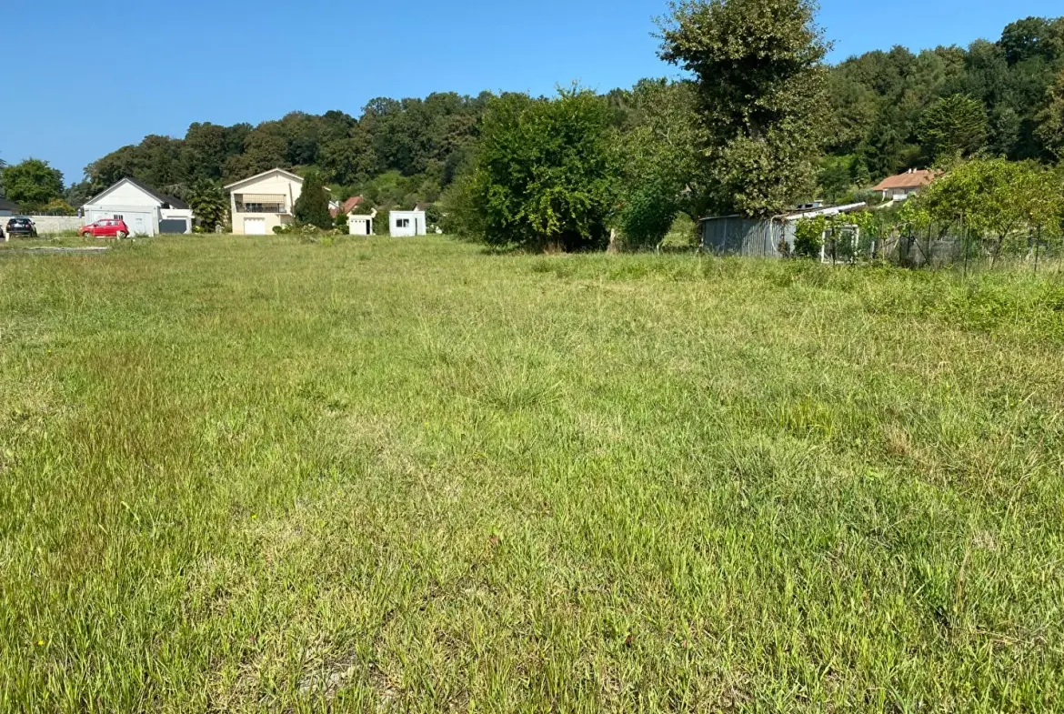 Terrain à bâtir à Aressy près de Pau - Lot de 445 à 518 m² viabilisé 