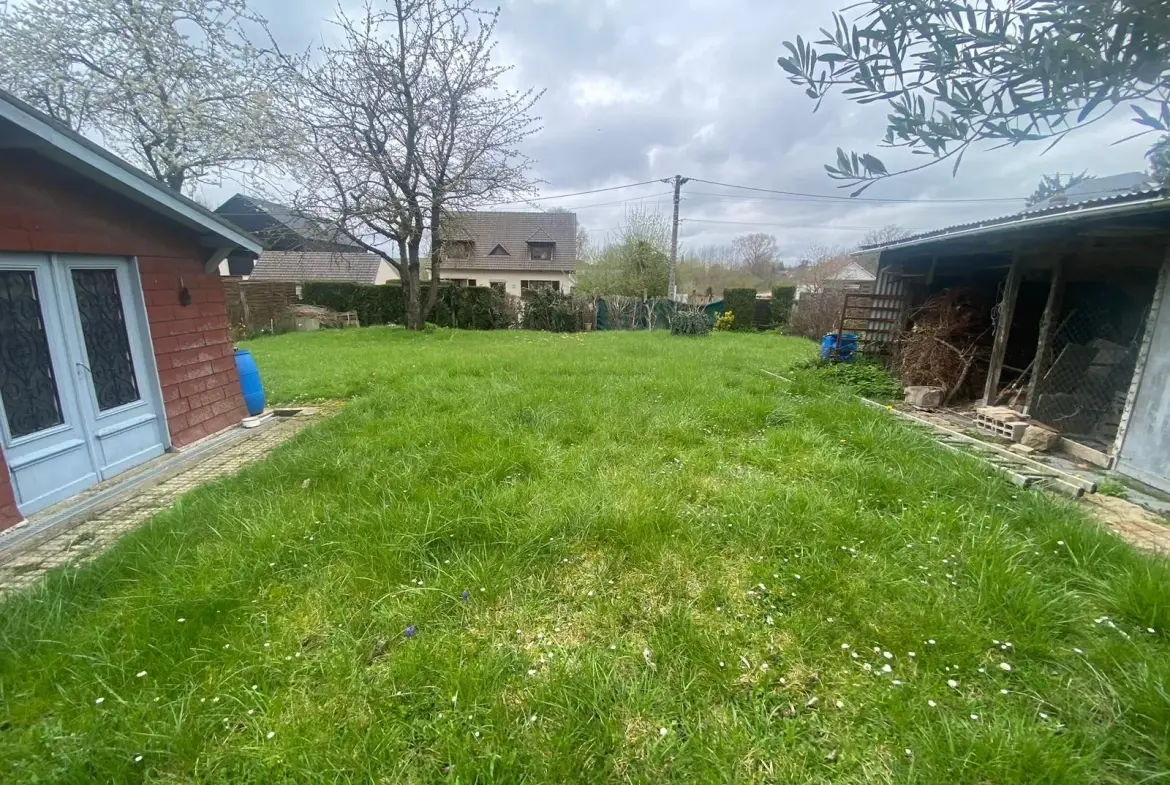 Terrain à bâtir en centre-ville de Moreuil de 440 m² à vendre 