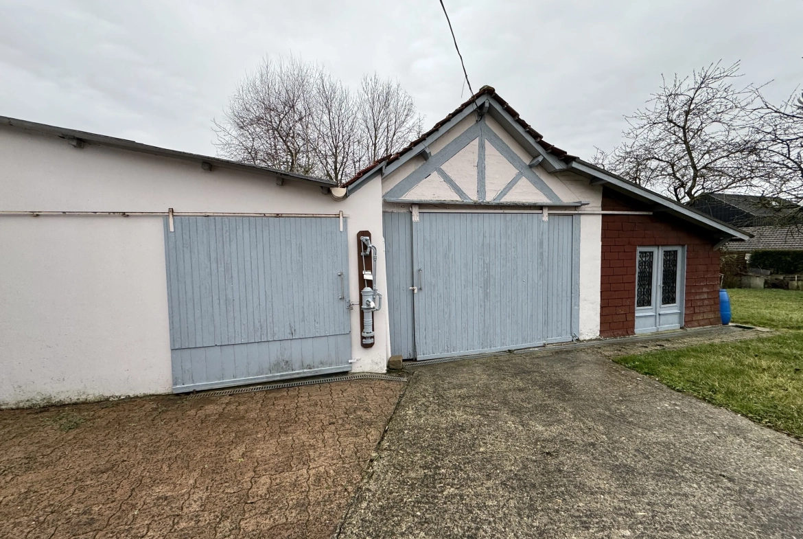 Terrain à bâtir en centre-ville de Moreuil de 440 m² à vendre 