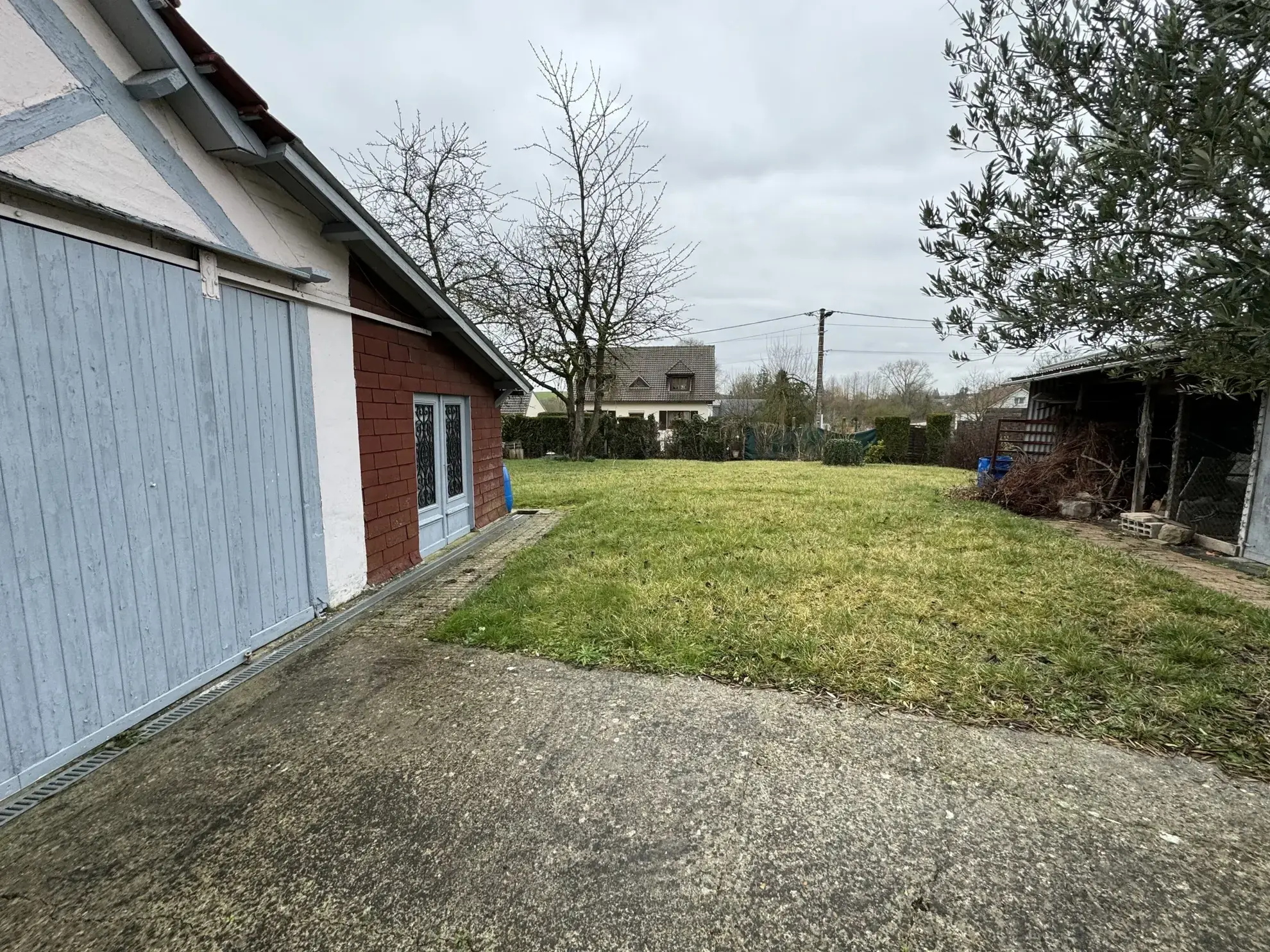 Terrain à bâtir en centre-ville de Moreuil de 440 m² à vendre 
