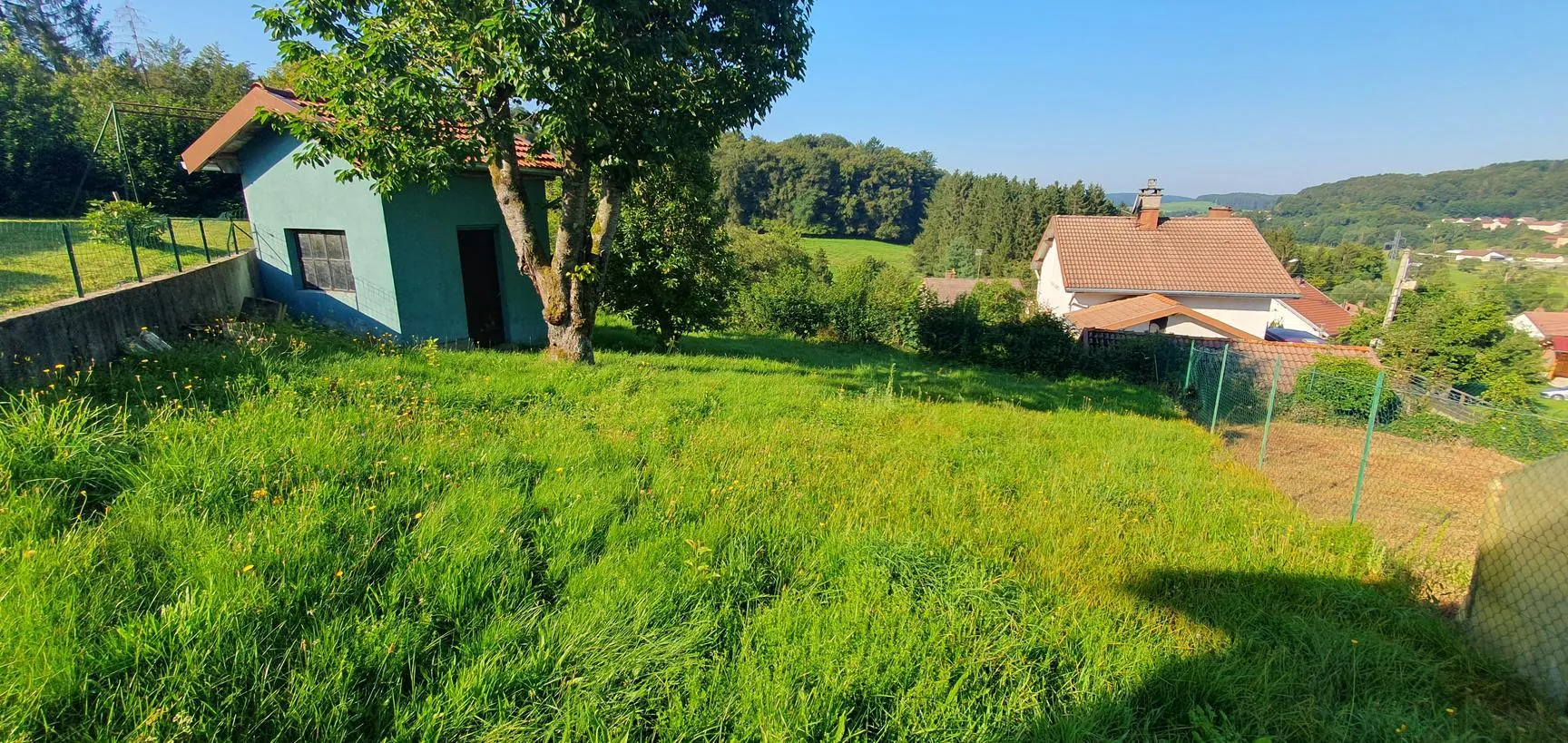 Maison de campagne avec véranda, piscine et vue sur la vallée proche Bruyères 