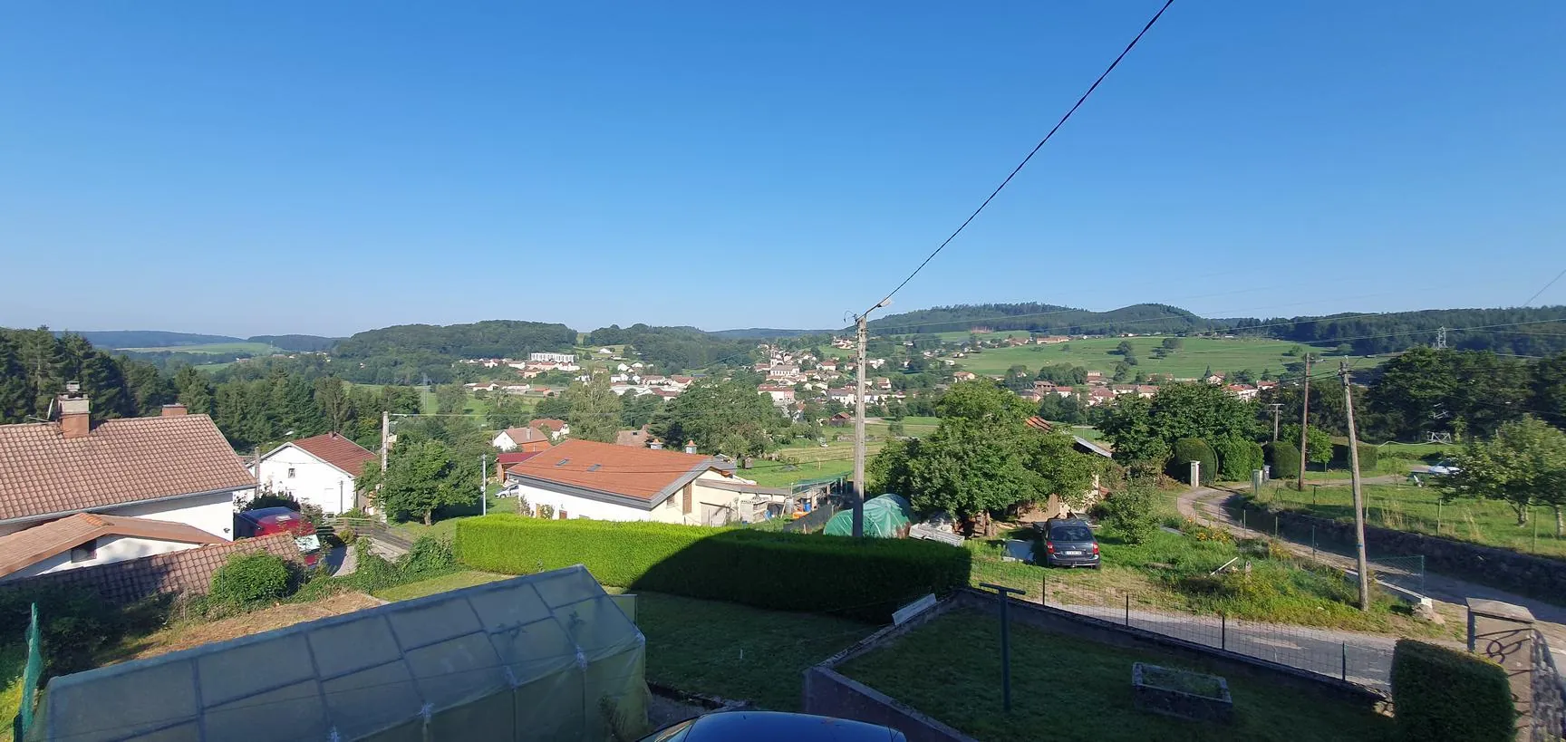 Maison de campagne avec véranda, piscine et vue sur la vallée proche Bruyères 