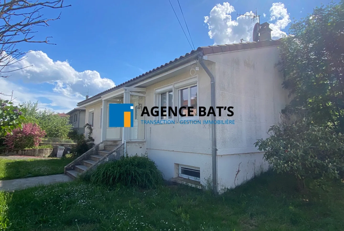 Villa individuelle à vendre à Roche la Molière de 94 m² avec jardin et garage 