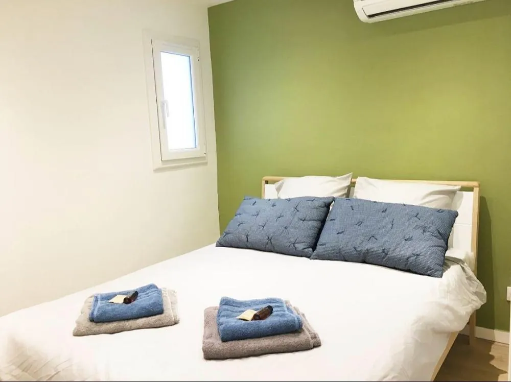Appartement 2 chambres avec cuisine ouverte à Nice, calme et faibles charges 