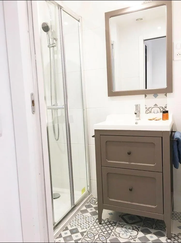 Appartement 2 chambres avec cuisine ouverte à Nice, calme et faibles charges 