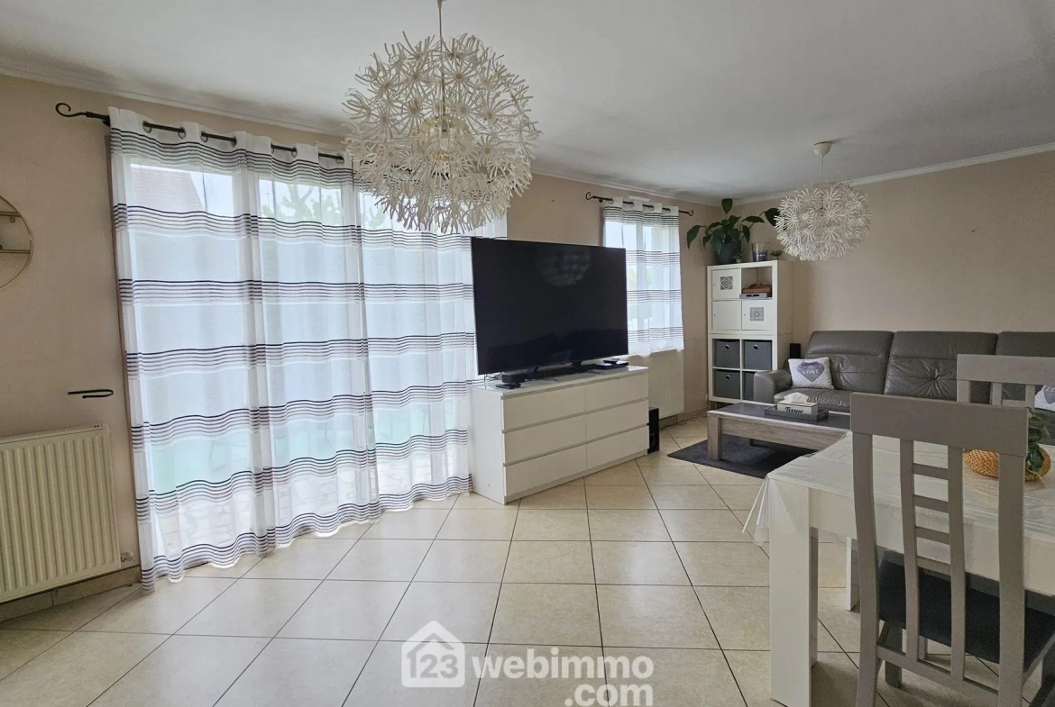 Maison de 87 m² avec terrasse et garage à Le Malesherbois 