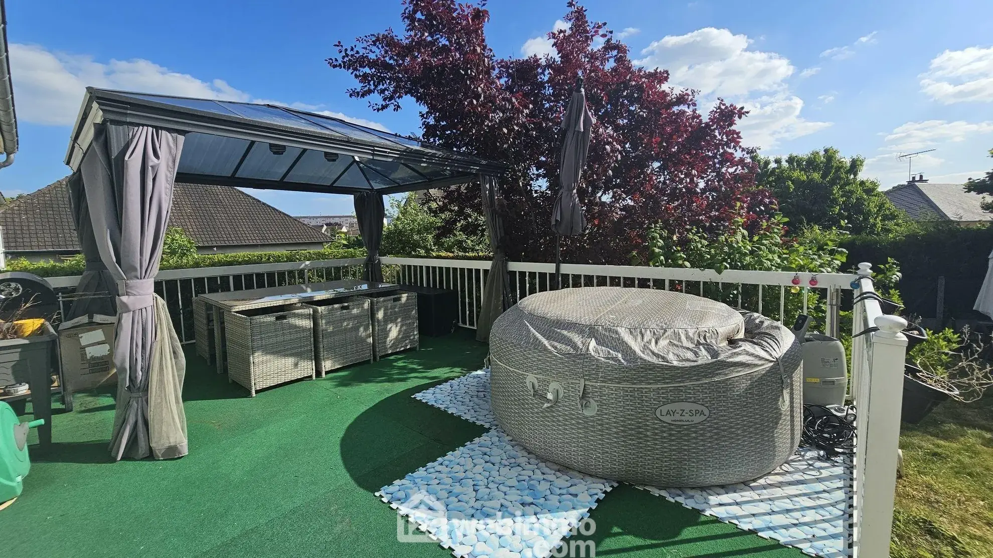 Maison de 87 m² avec terrasse et garage à Le Malesherbois 