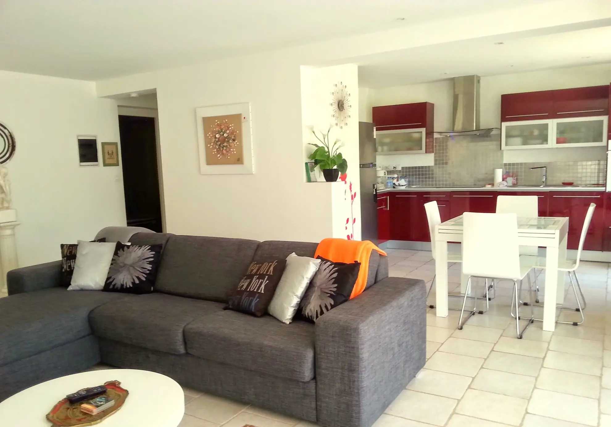 Maison neuve à Yerville de 109 m² avec 4 chambres et garage dans un quartier résidentiel calme 