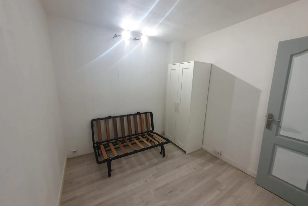 Appartement 2 pièces à vendre dans le 11ème à Paris, idéalement situé 