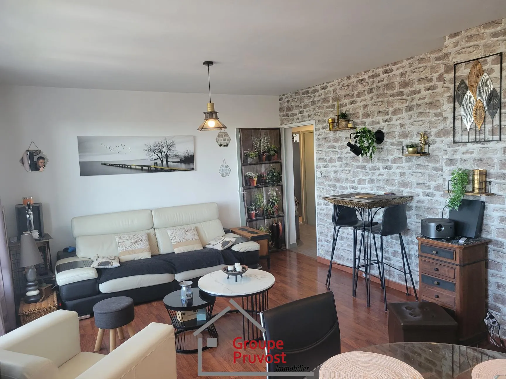 Appartement T3 à Roanne de 68 m² avec balcon, cave et parking, proche nature 