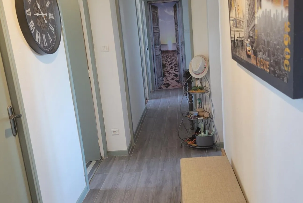 Appartement T3 à Roanne de 68 m² avec balcon, cave et parking, proche nature 