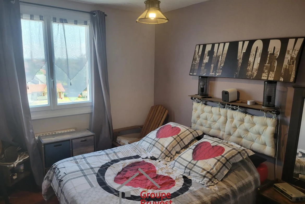 Appartement T3 à Roanne de 68 m² avec balcon, cave et parking, proche nature 