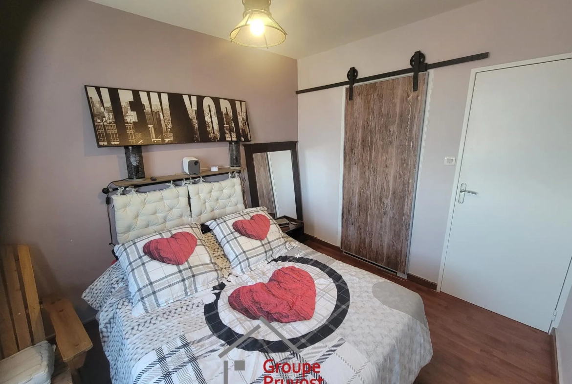 Appartement T3 à Roanne de 68 m² avec balcon, cave et parking, proche nature 