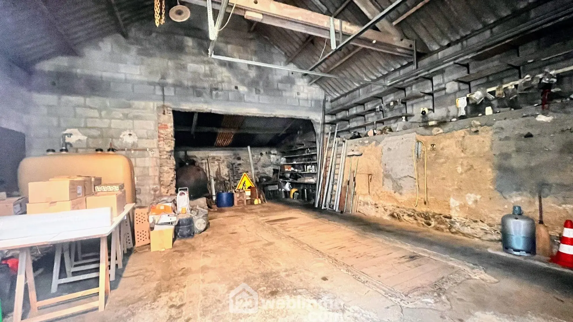 Maison familiale de charme à proximité de Coutances avec garage et jardin 