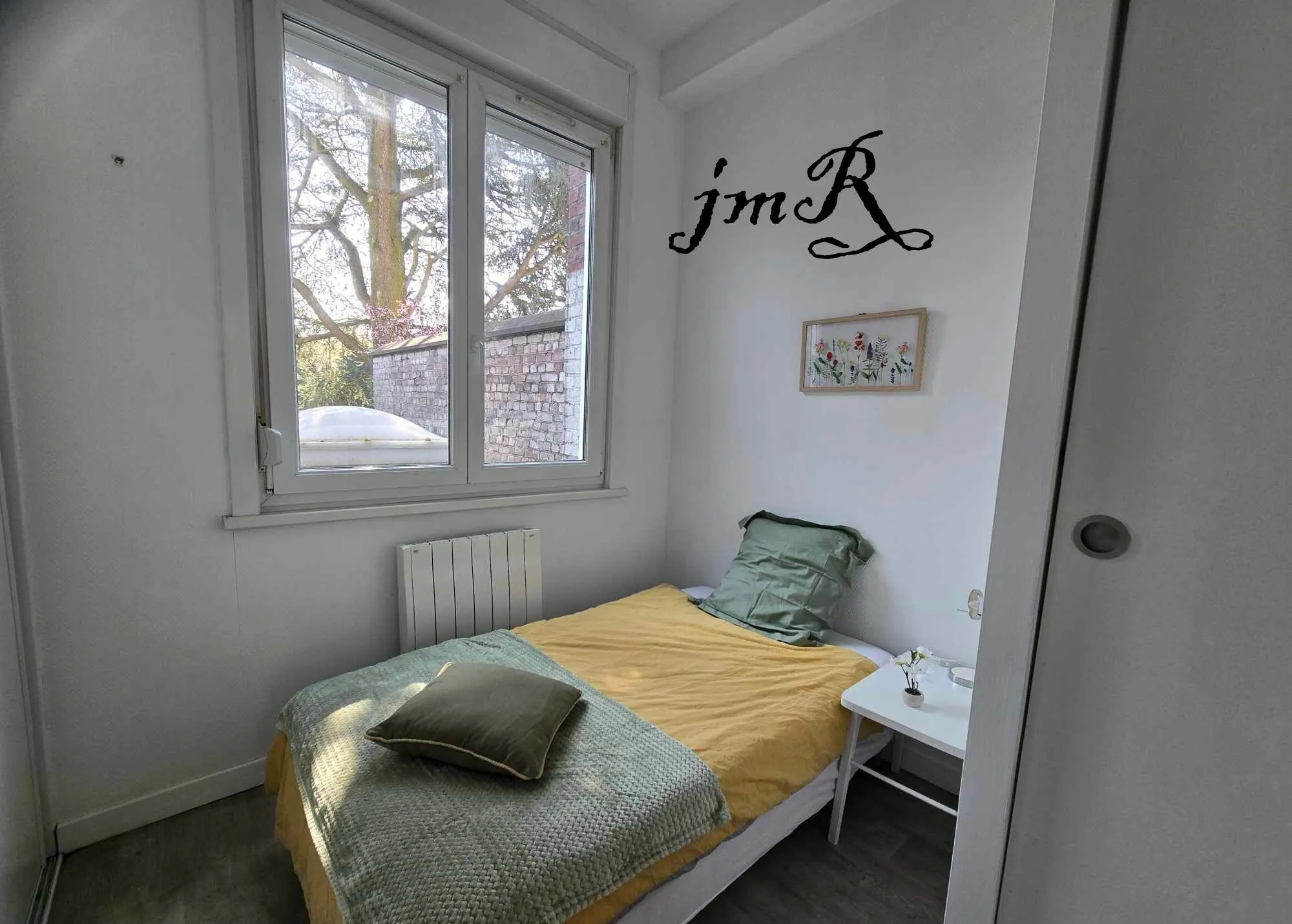 Appartement F2 à Valenciennes de 30 m² avec cave et chauffage électrique 