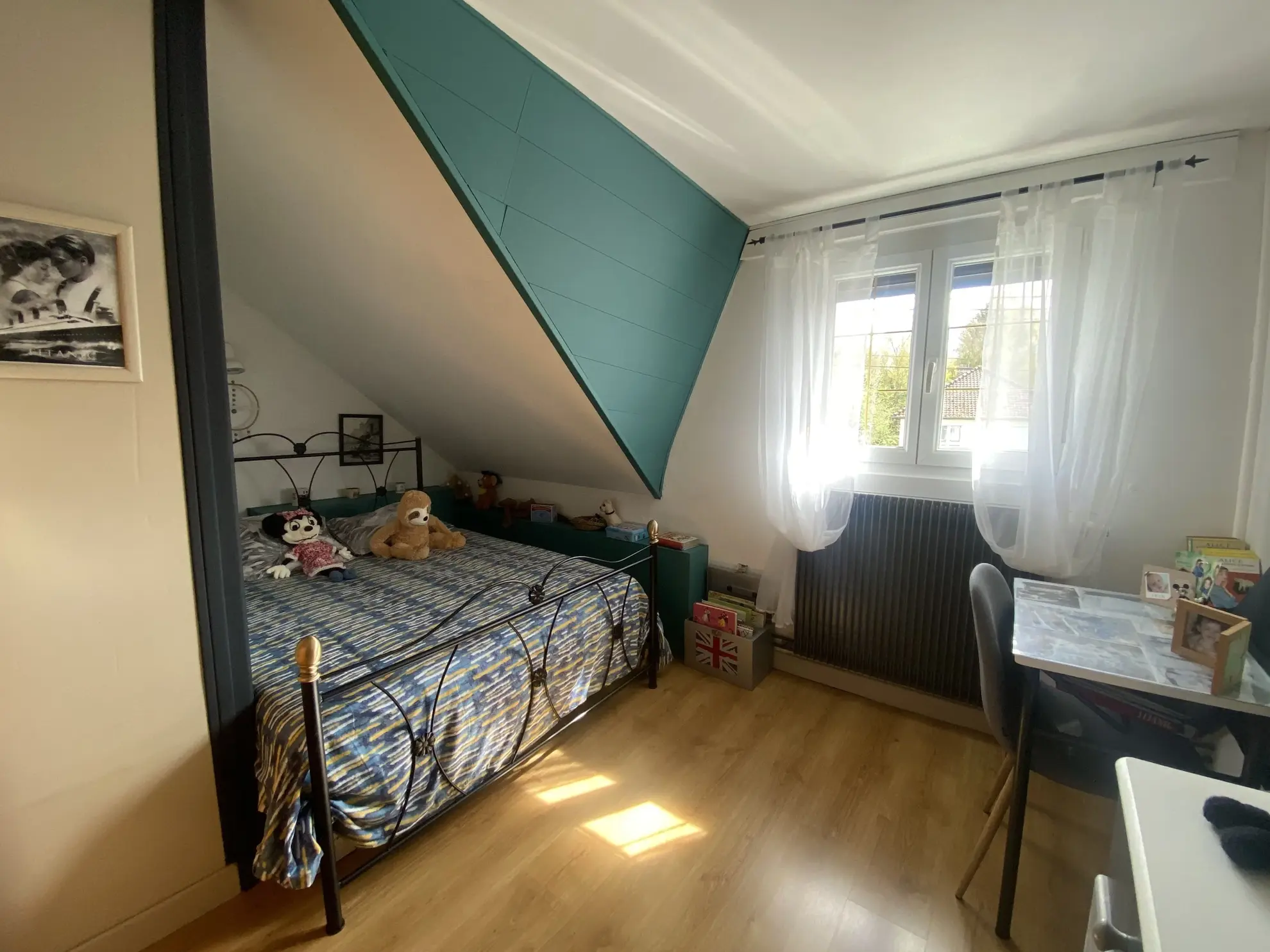 Maison individuelle à Roye de 120 m² avec 4 chambres, garage et jardin 