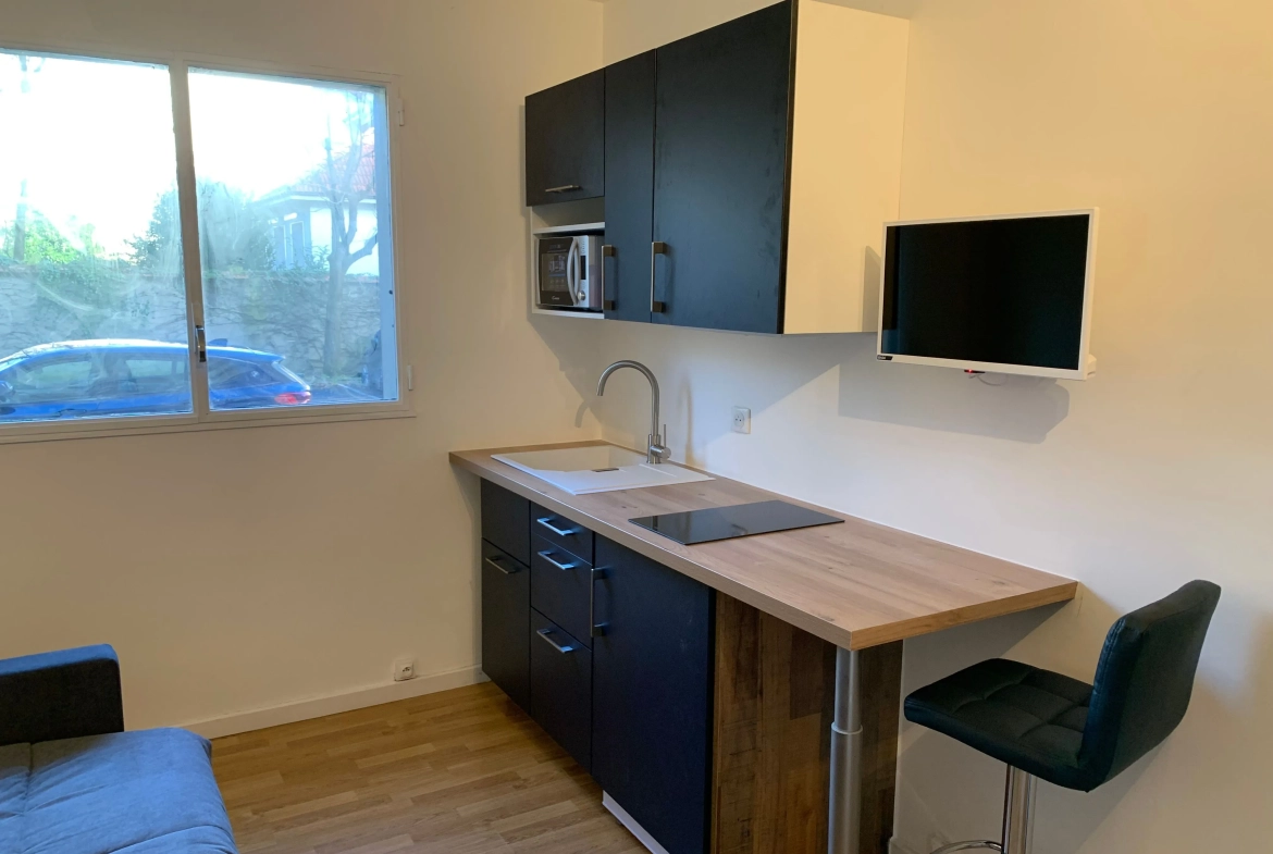 Studio meublé de 13 m² à Nogent-sur-Marne avec rendement de 5 % 