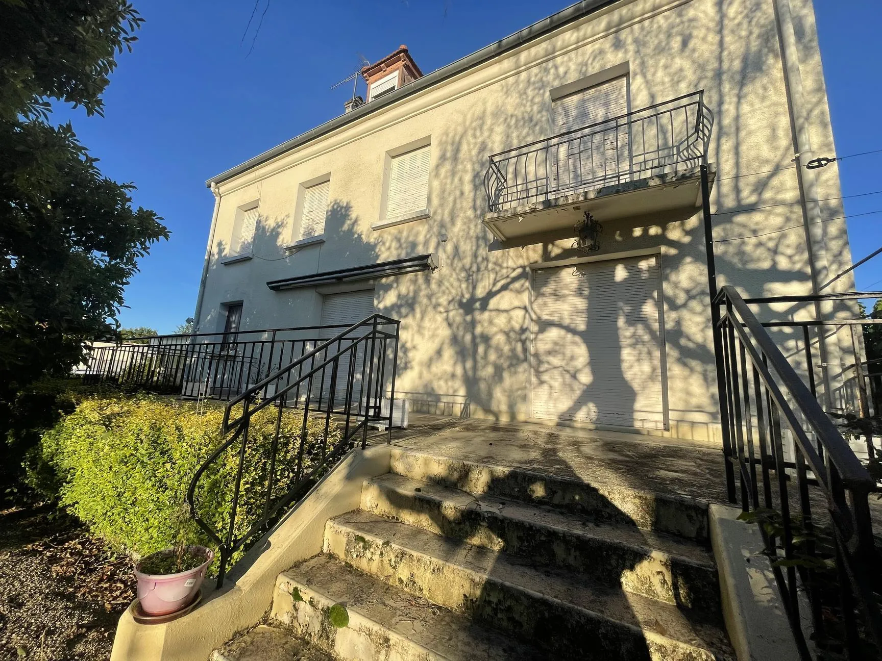 Superbe maison bourgeoise à Thaon-les-Vosges avec 7 chambres, garage et parc de 840 m² 