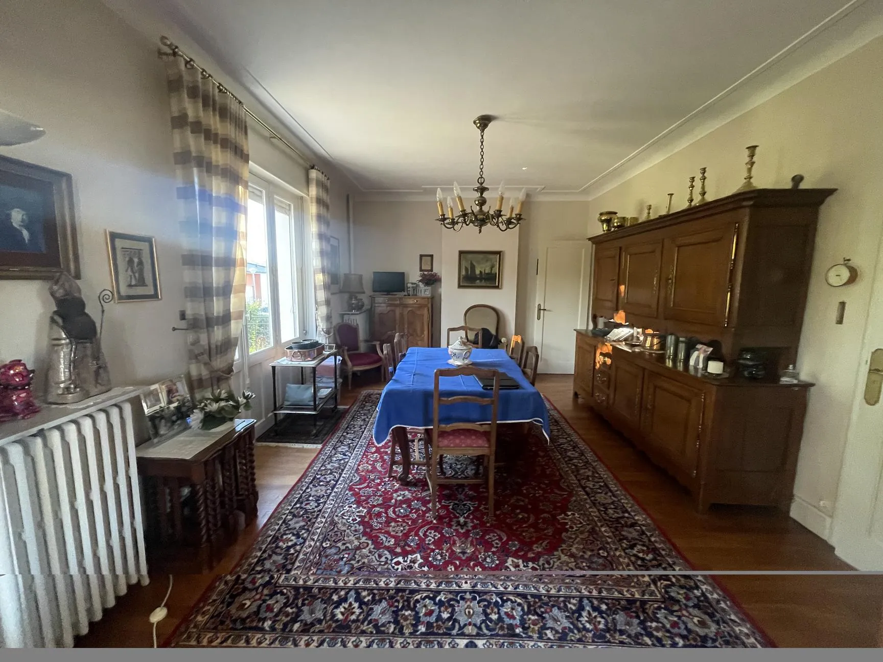 Superbe maison bourgeoise à Thaon-les-Vosges avec 7 chambres, garage et parc de 840 m² 
