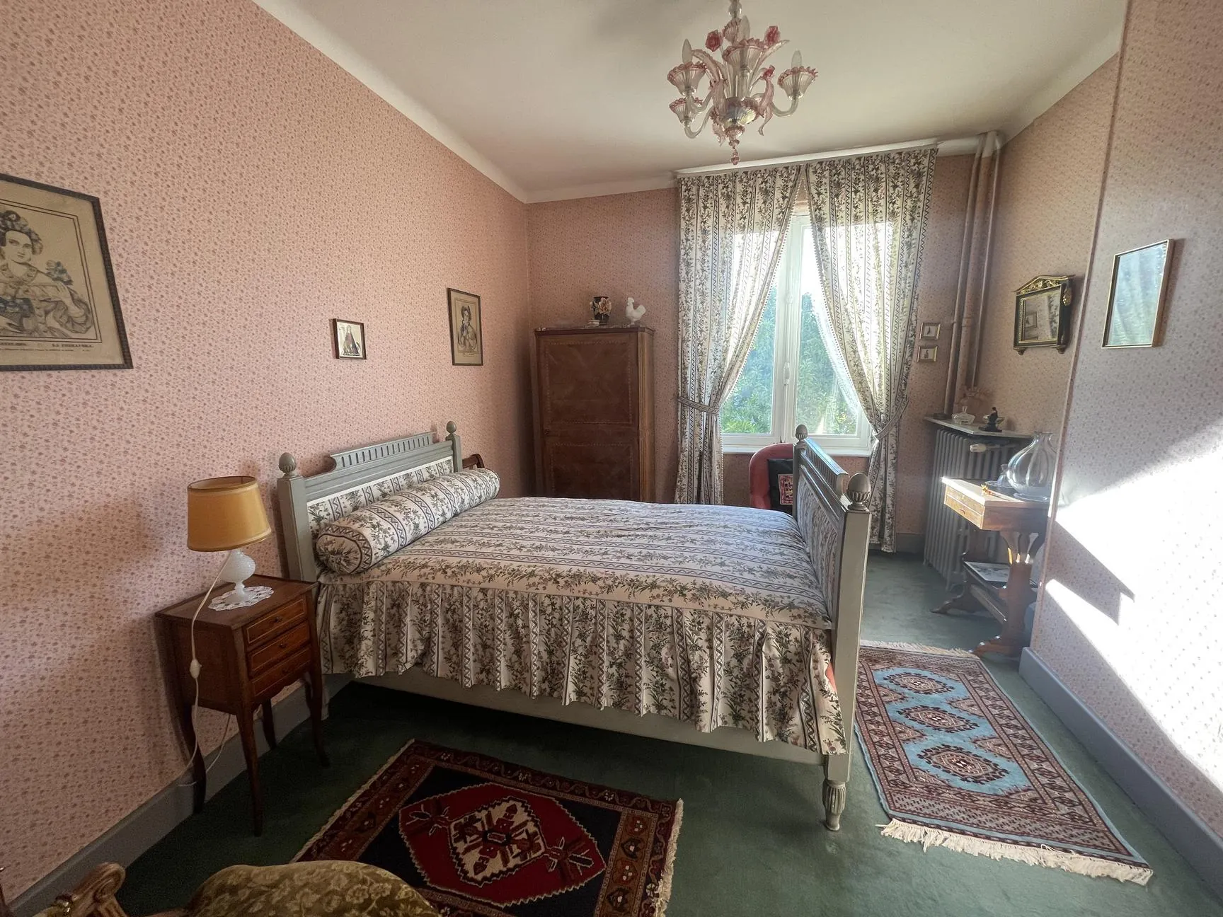 Superbe maison bourgeoise à Thaon-les-Vosges avec 7 chambres, garage et parc de 840 m² 