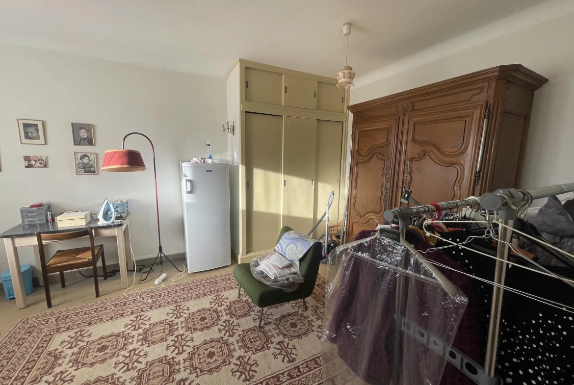 Superbe maison bourgeoise à Thaon-les-Vosges avec 7 chambres, garage et parc de 840 m² 