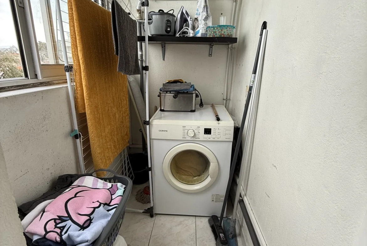 Appartement T3 lumineux avec balcon et cave à Marseille 