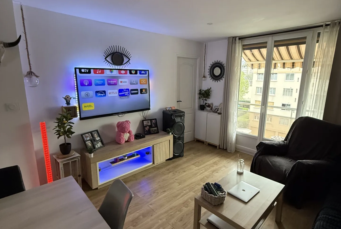 Appartement T3 lumineux avec balcon et cave à Marseille 