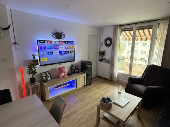 Appartement T3 lumineux avec balcon et cave à Marseille