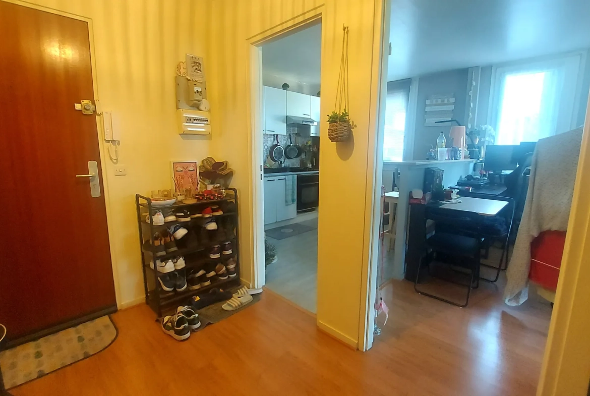 Appartement T2 de 54 m² à vendre à Andresy avec balcon et garage 