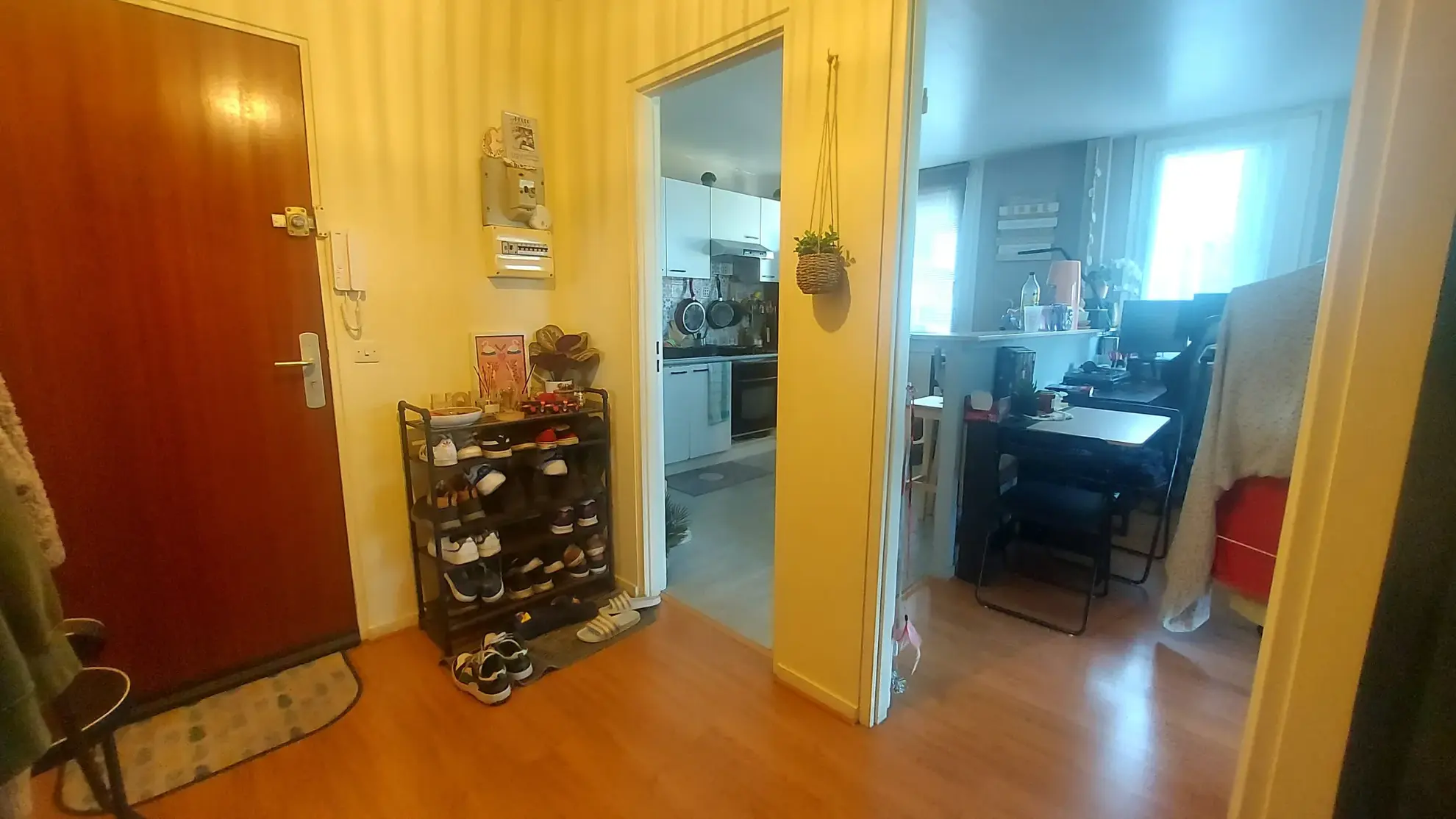 Appartement T2 de 54 m² à vendre à Andresy avec balcon et garage 